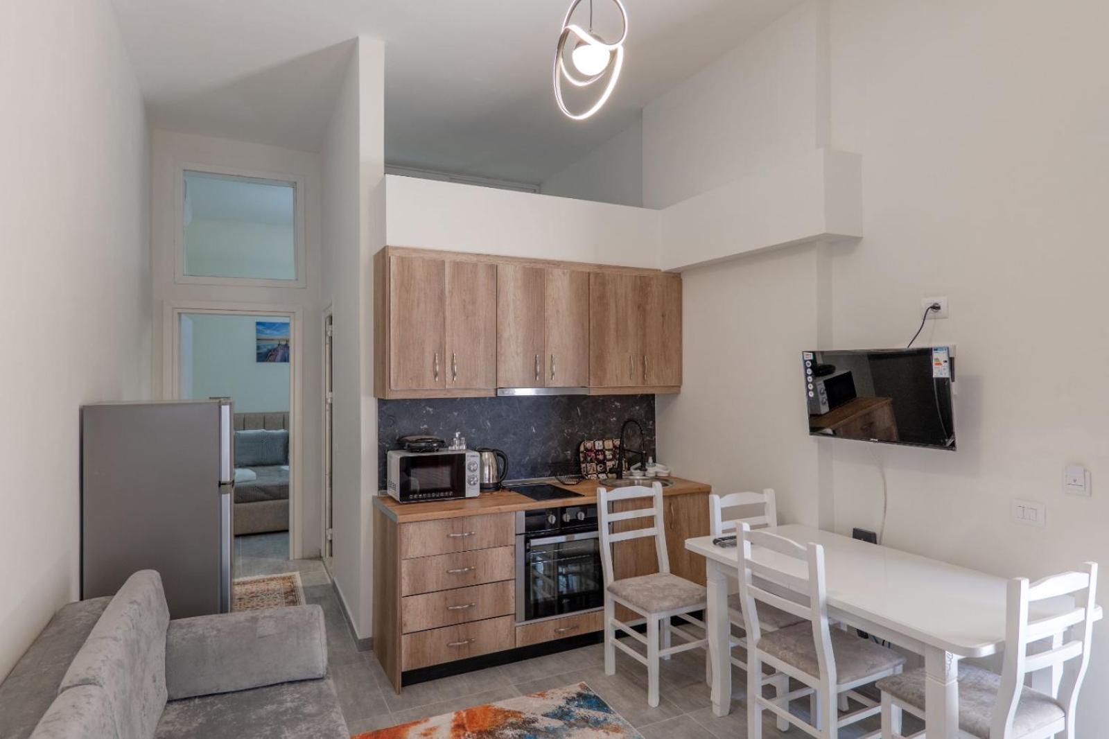Esel Apartments Sarande Exterior photo